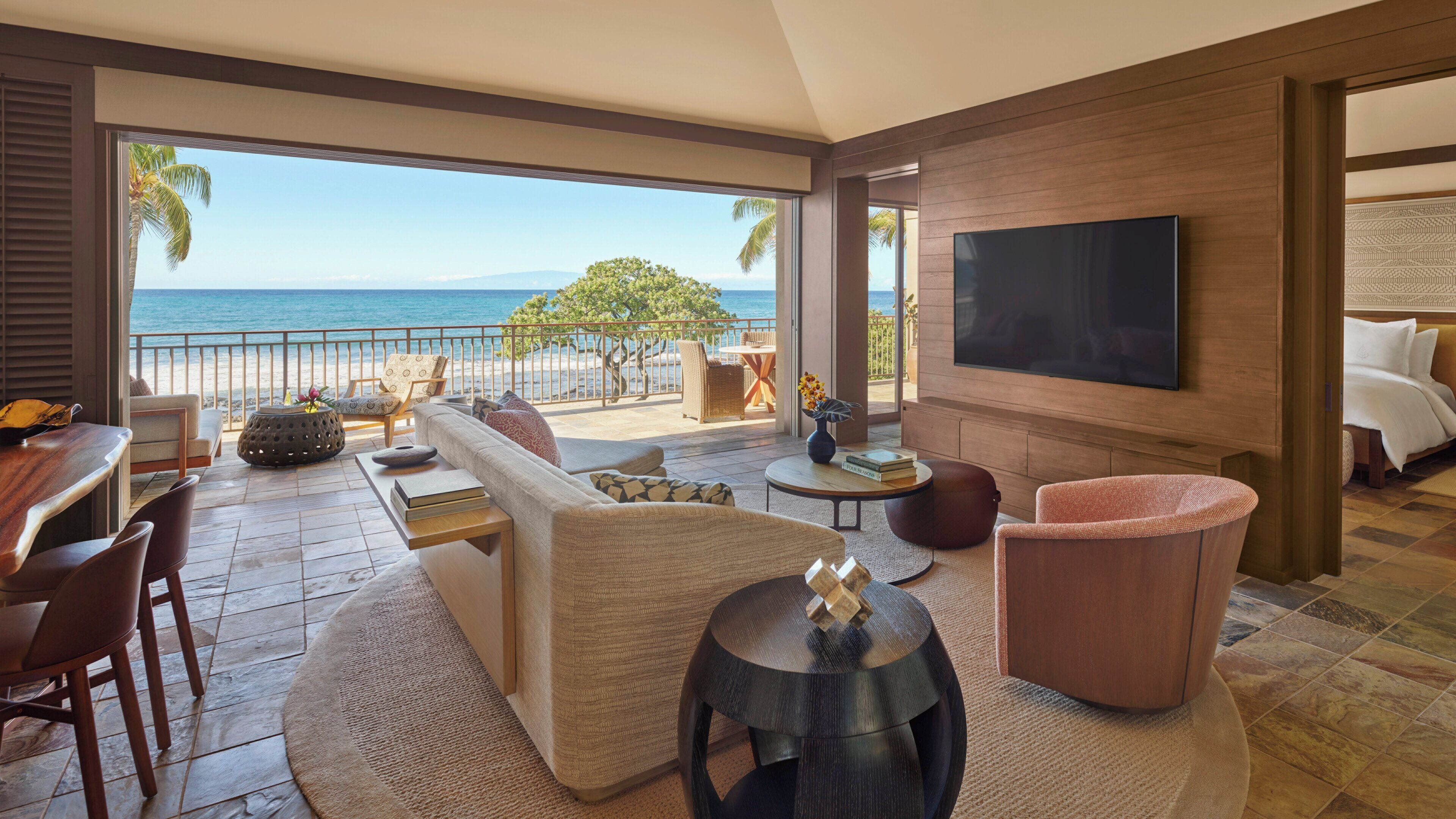 Premium bedding, down comforters, minibar, in-room safe