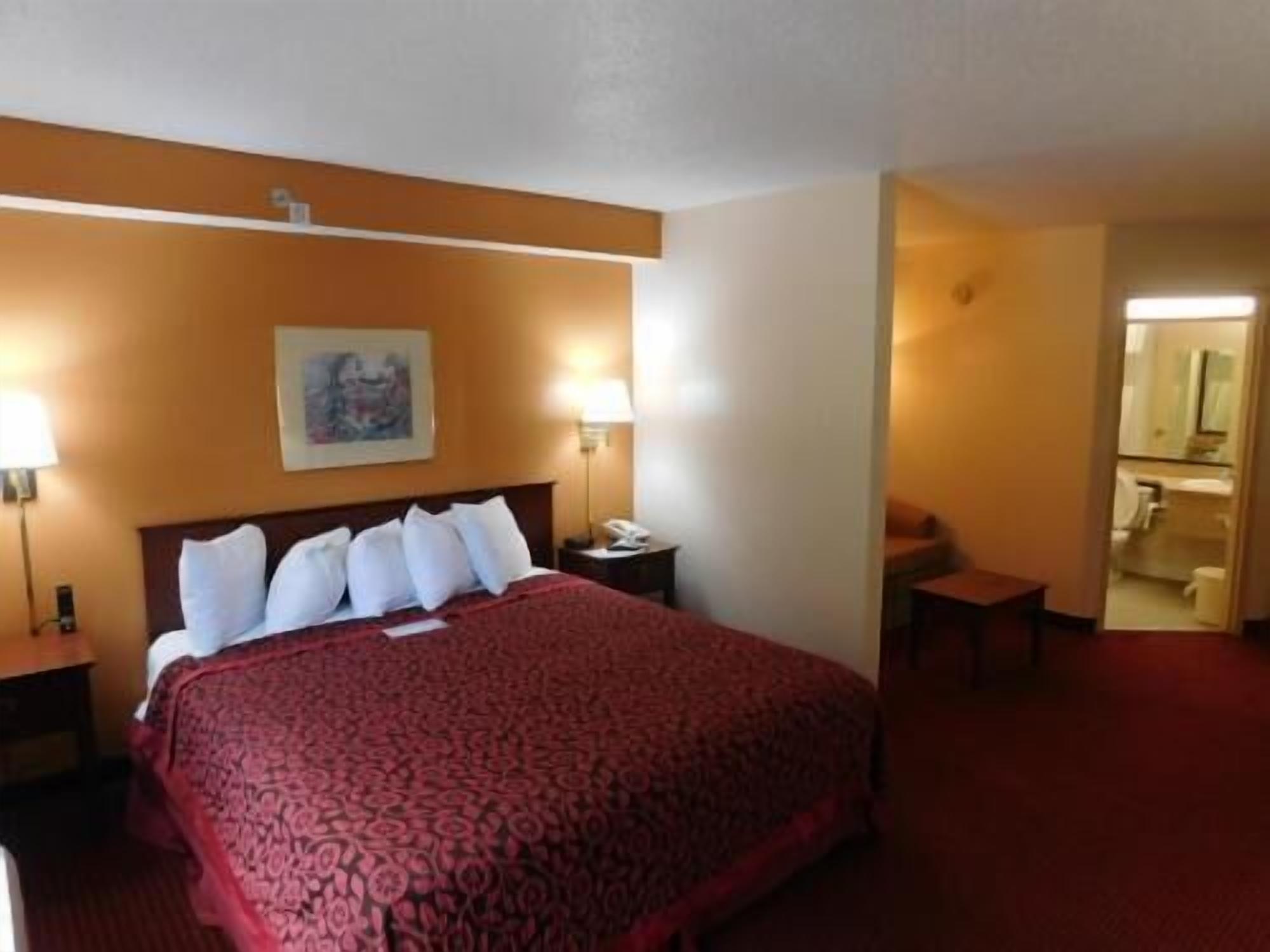 Desk, blackout curtains, iron/ironing board, free WiFi