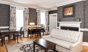 Premium bedding, down comforters, individually decorated - Historic Inns of Annapolis (Annapolis)