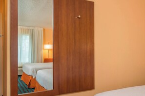 Desk, iron/ironing board, free WiFi, bed sheets