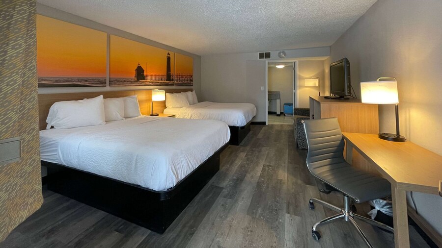 Days Inn & Suites by Wyndham Port Huron