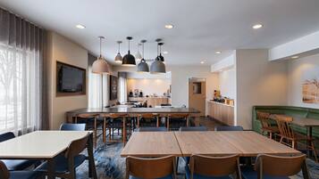 Free daily full breakfast