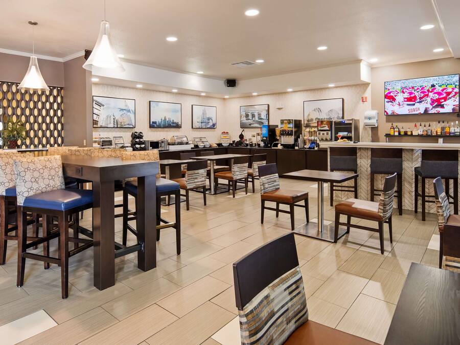 Tägliches inbegriffenes Frühstück zum Mitnehmen