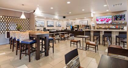 Best Western Plus Kansas City Airport-KCI East