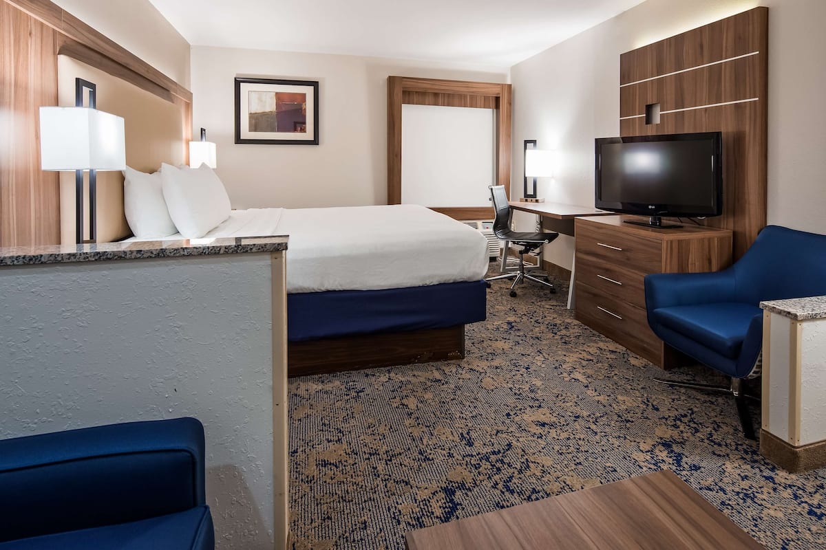 Premium bedding, pillow-top beds, desk, blackout curtains