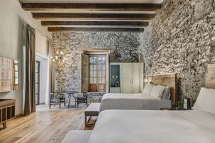 1 habitación, minibar, caja de seguridad en la habitación y escritorio 
