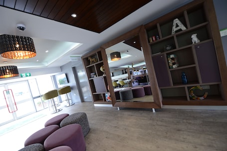 Interior. Holiday Inn Wolverhampton - Racecourse by IHG