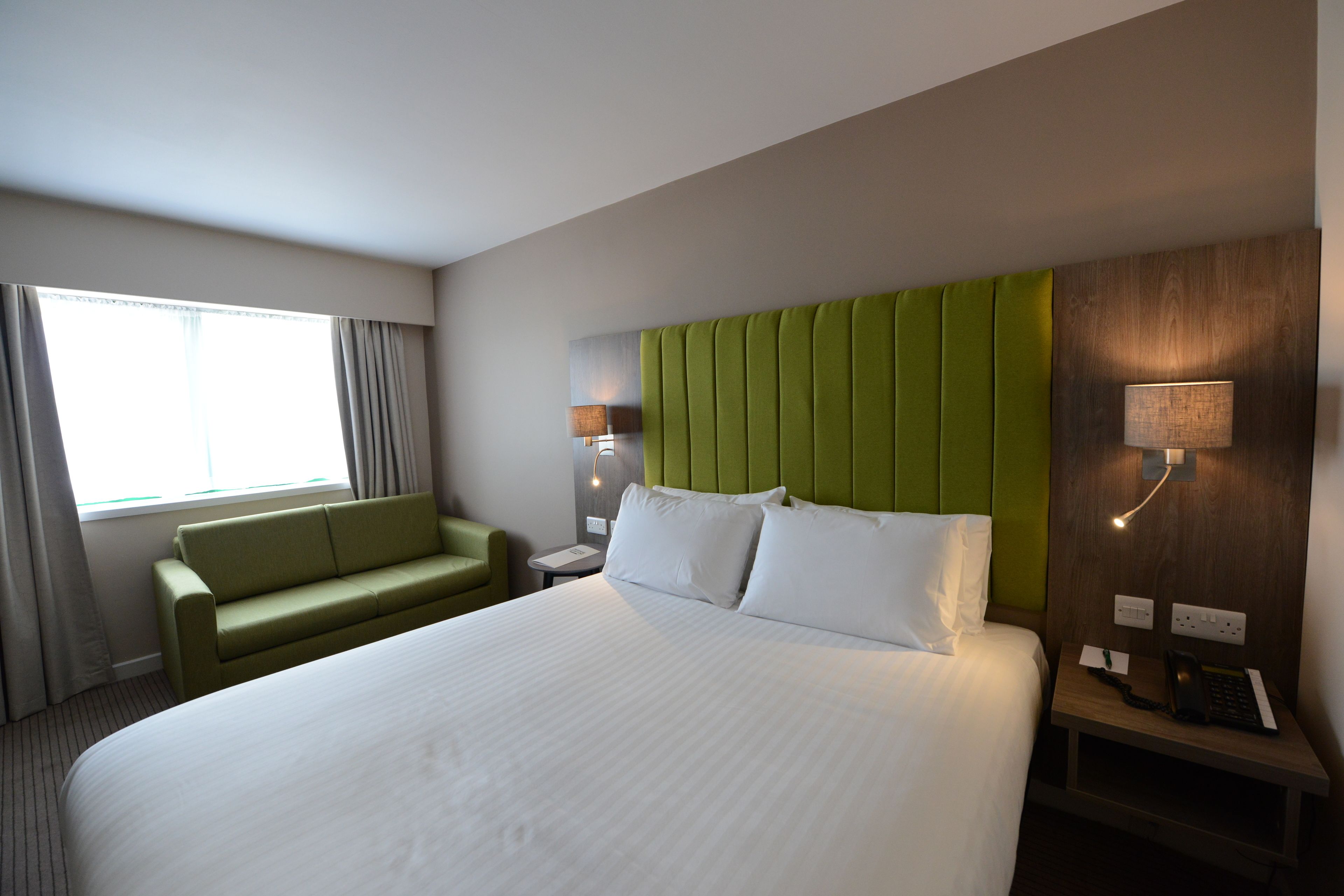 standard room, 1 king bed with sofa bed (parade ring view) | 1 bedroom, desk, iron/ironing board, free wifi