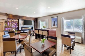 Free daily on-the-go breakfast - Best Western Greeley (Greeley)