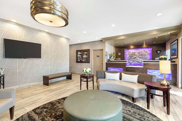 Lobby - Best Western Greeley (Greeley)