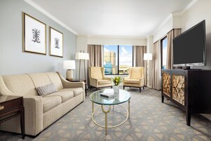 1 bedroom, premium bedding, down comforters, pillowtop beds