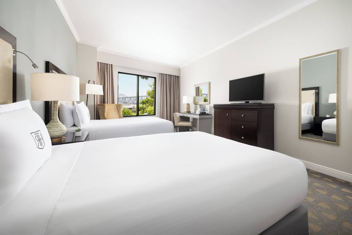 Quarto luxo, 2 camas de casal | 1 quarto, roupas de cama premium, edredons de pluma