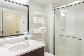 Free toiletries, hair dryer, towels, soap - Hampton Inn Columbia (Columbia)