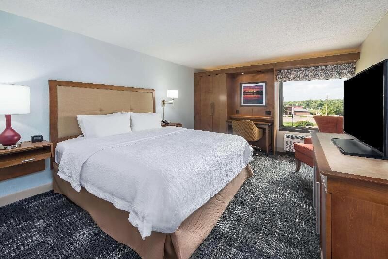 In-room safe, iron/ironing board, cots/infant beds, free WiFi