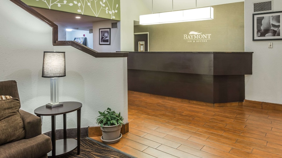 Baymont by Wyndham Pueblo