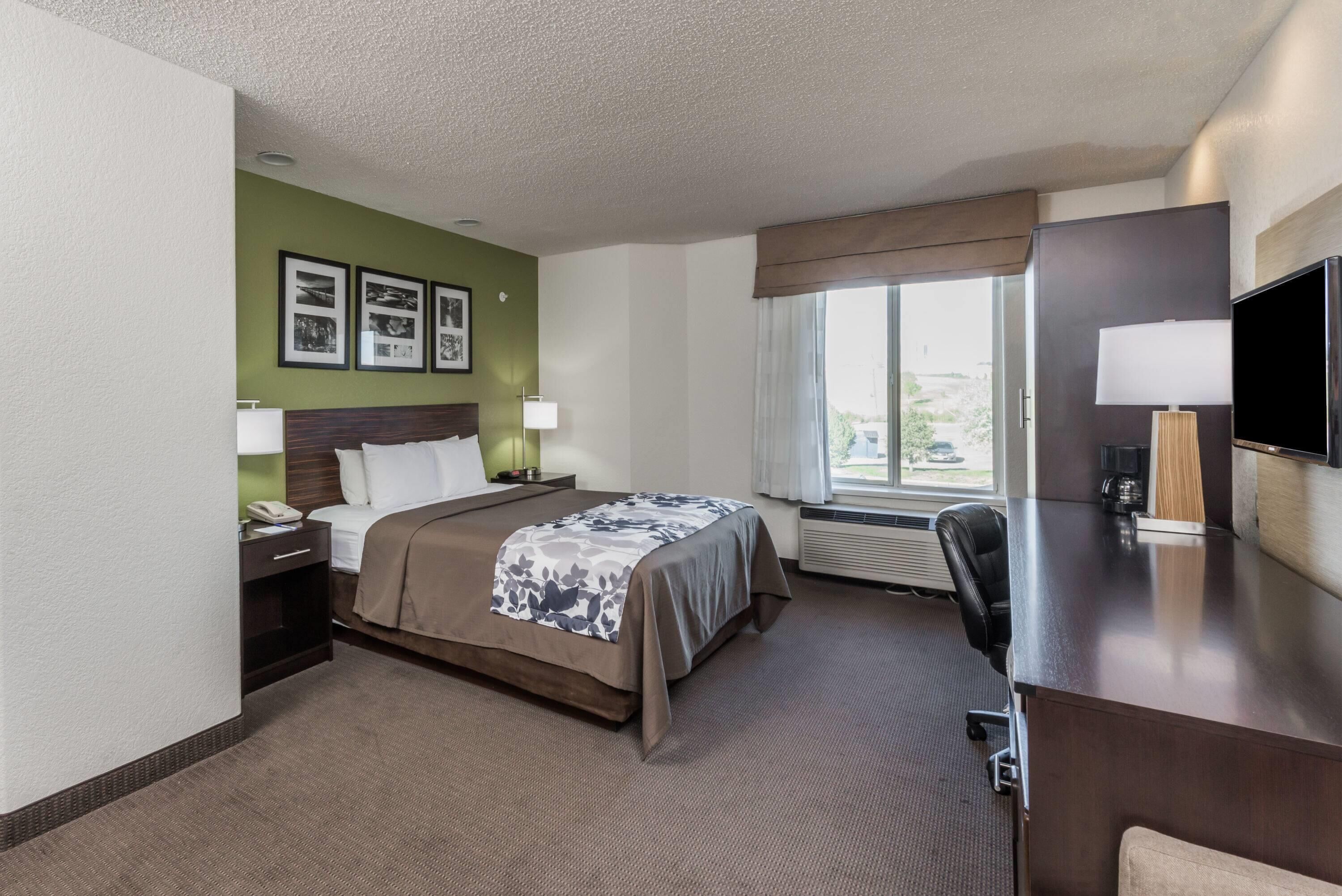 Desk, blackout drapes, iron/ironing board, free cribs/infant beds