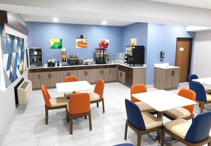 Free daily continental breakfast - Quality Inn Pontiac (Pontiac)