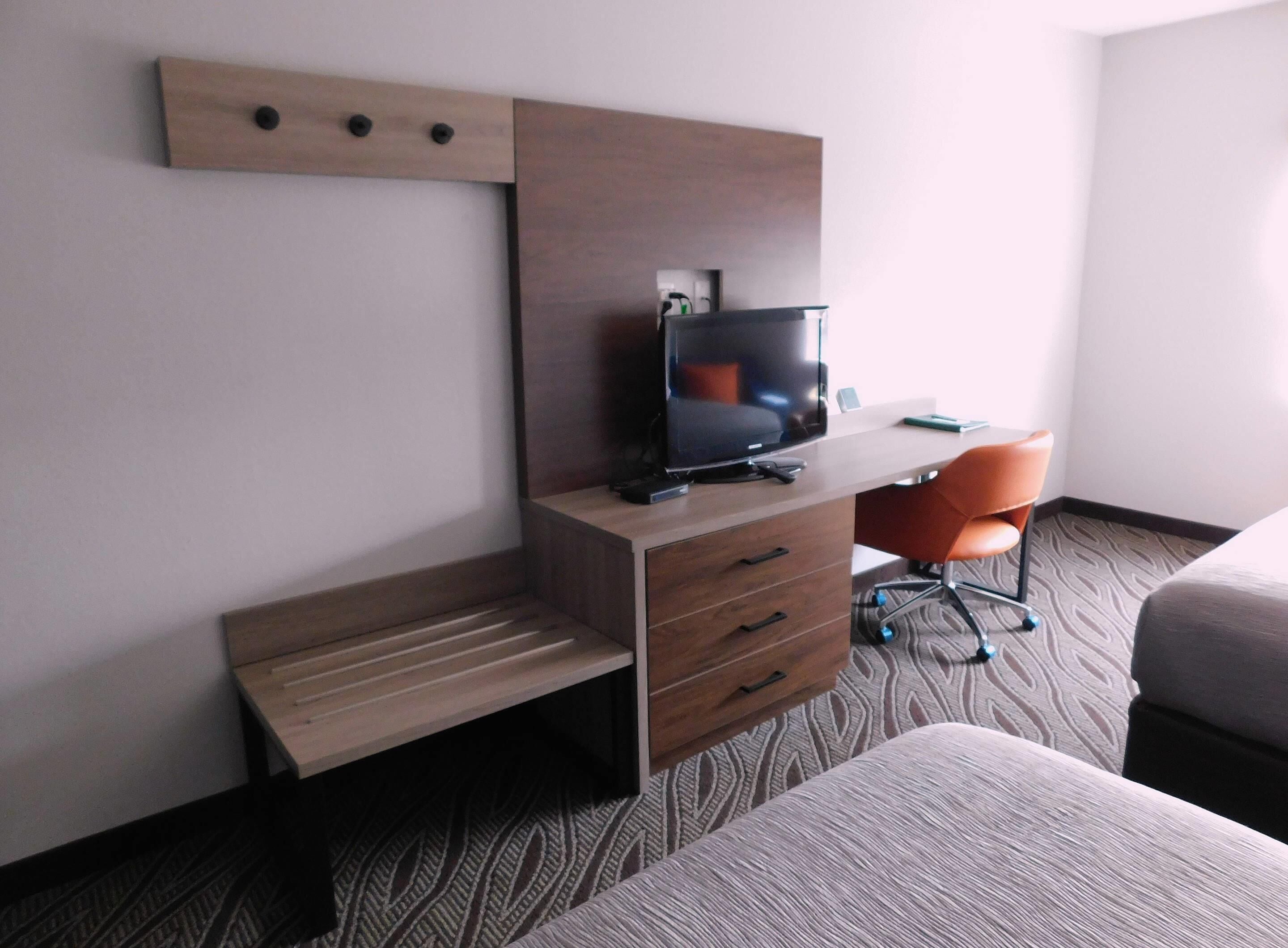 standard room, 2 queen beds | desk, iron/ironing board, free wifi, bed sheets
