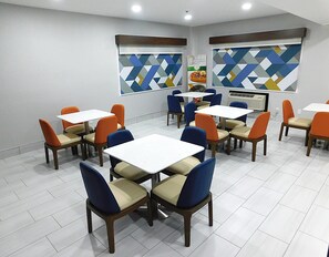 Desayuno continental incluido todos los días