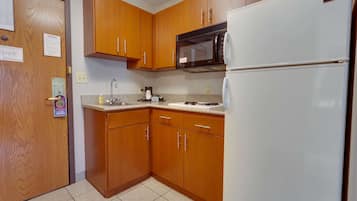 Fridge, microwave, coffee/tea maker