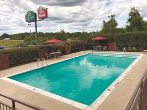 Pool - La Quinta Inn & Suites by Wyndham Festus - St. Louis South (Festus)