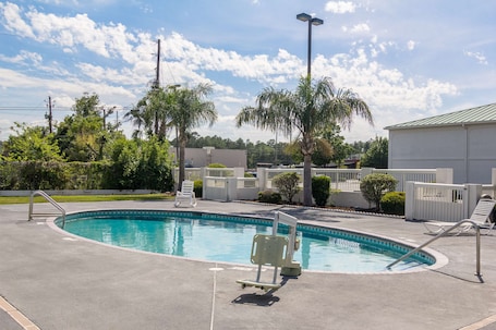 Seasonal outdoor pool