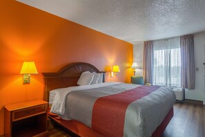 Internet, seprai linen, dan jam alarm