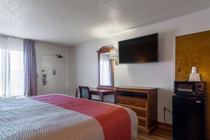 Internetzugang, Bettwäsche, Wecker