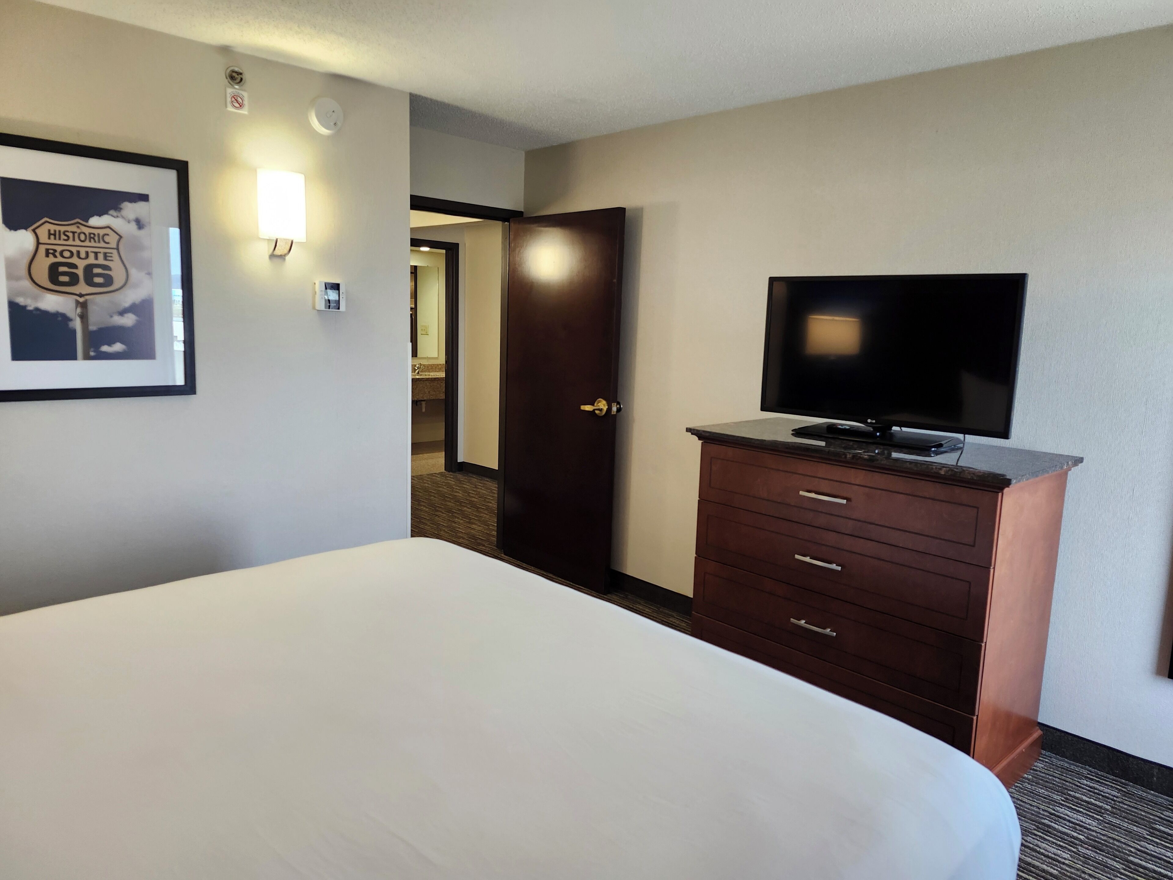 Suite, 1 chambre, non-fumeur | Bureau, espace de travail pour ordinateurs portables