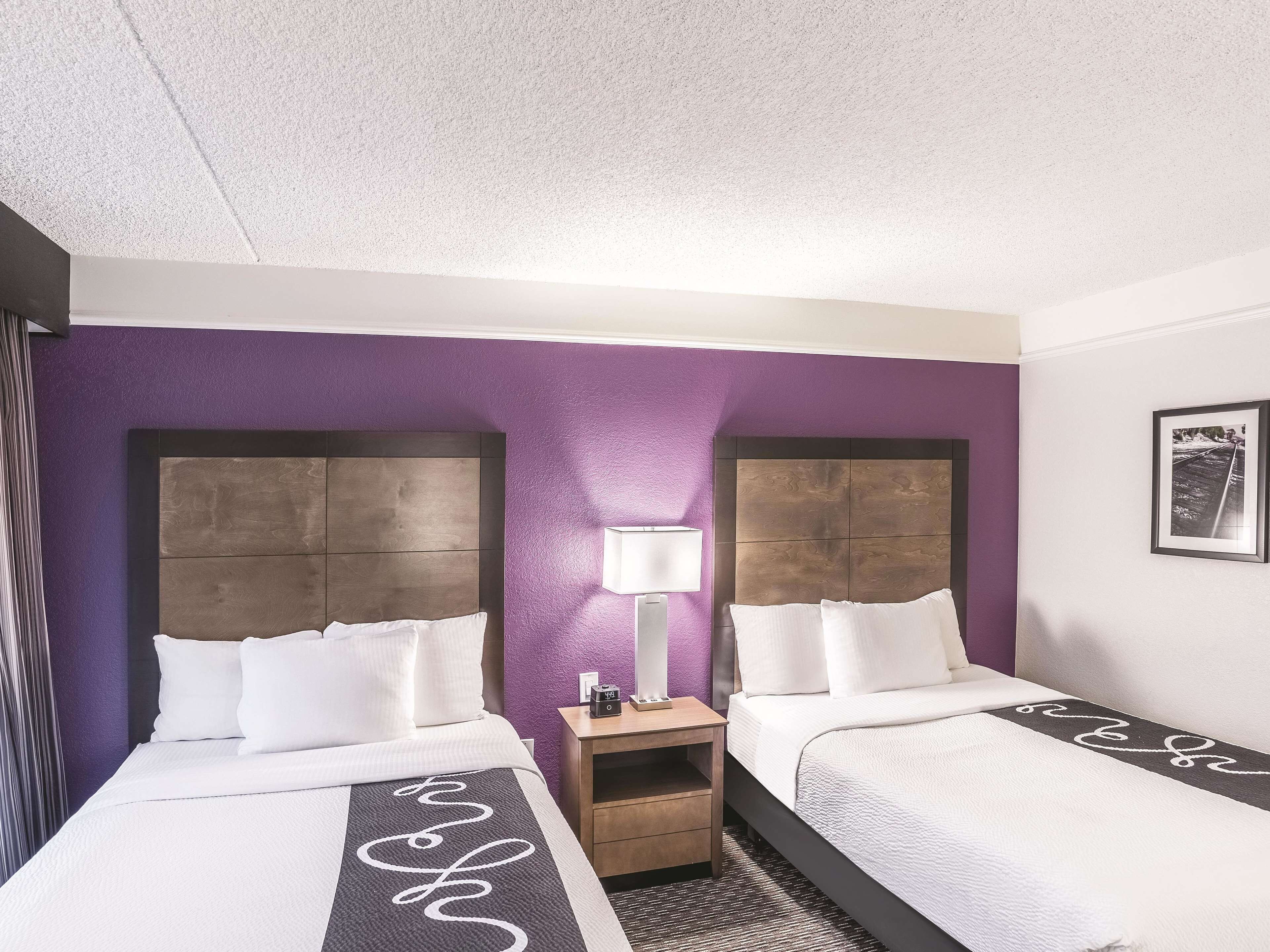 room, 2 double beds, accessible, non smoking (mobility/hearing impaired accessible) | premium bedding, pillow-top beds, desk, blackout curtains