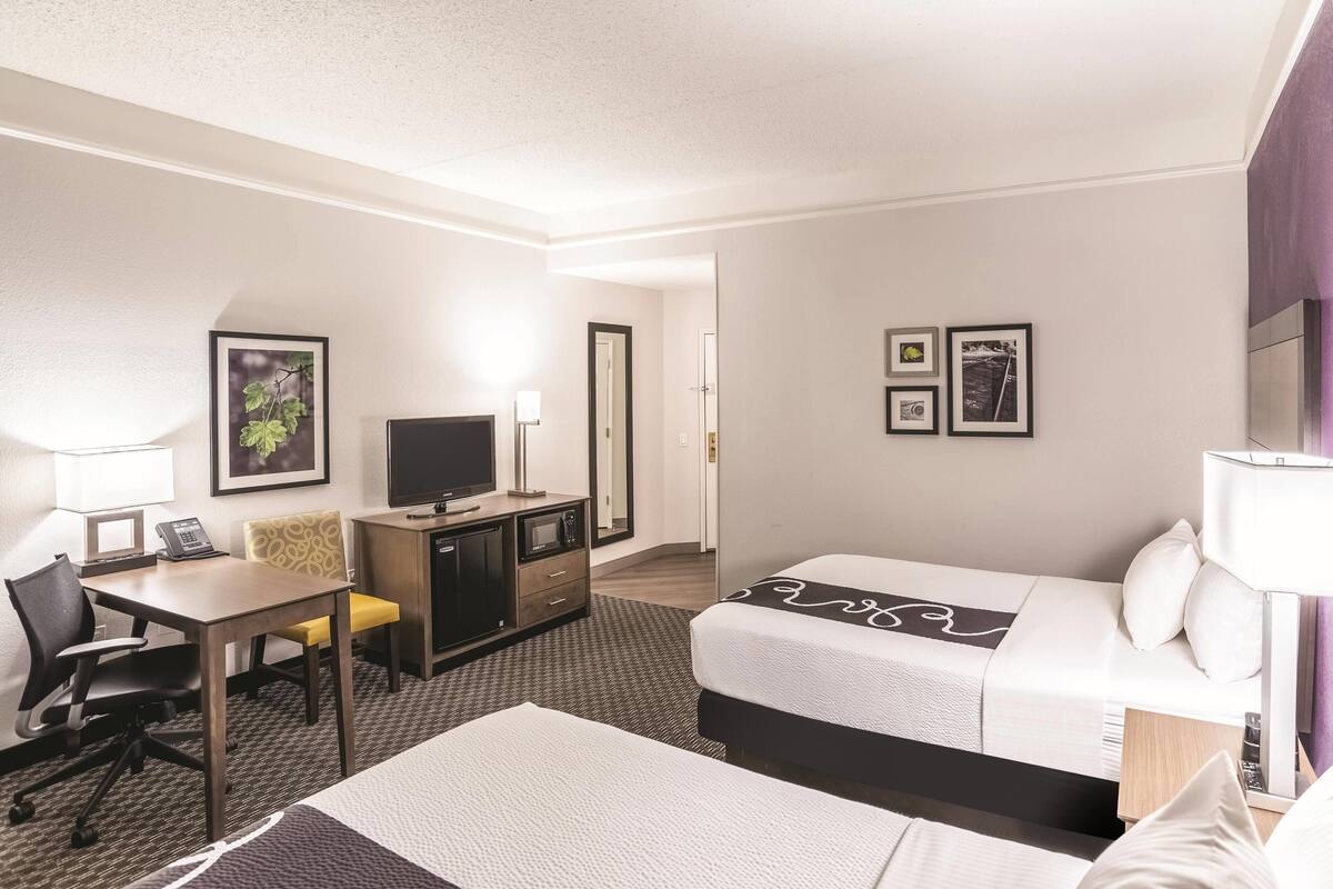 Room, 2 Double Beds, Non Smoking