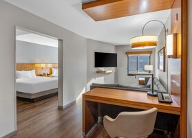 Habitación, 2 camas de matrimonio | 1 dormitorio, ropa de cama hipoalergénica, escritorio