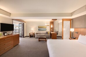 1 Schlafzimmer, Allergikerbettwaren, Schreibtisch, Bügeleisen/Bügelbrett
