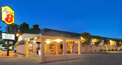 Super 8 by Wyndham Alamogordo