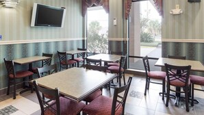 Unclassified image, 2 of 29, button - Rodeway Inn & Suites New Orleans Gentilly (New Orleans)