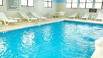 Piscine extérieure en saison