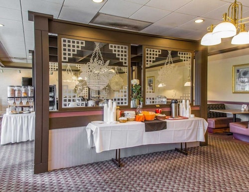Rodeway Inn & Suites East Windsor