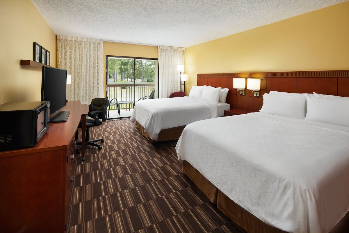 standard room, 2 queen beds, balcony | 1 bedroom, premium bedding, in-room safe, desk