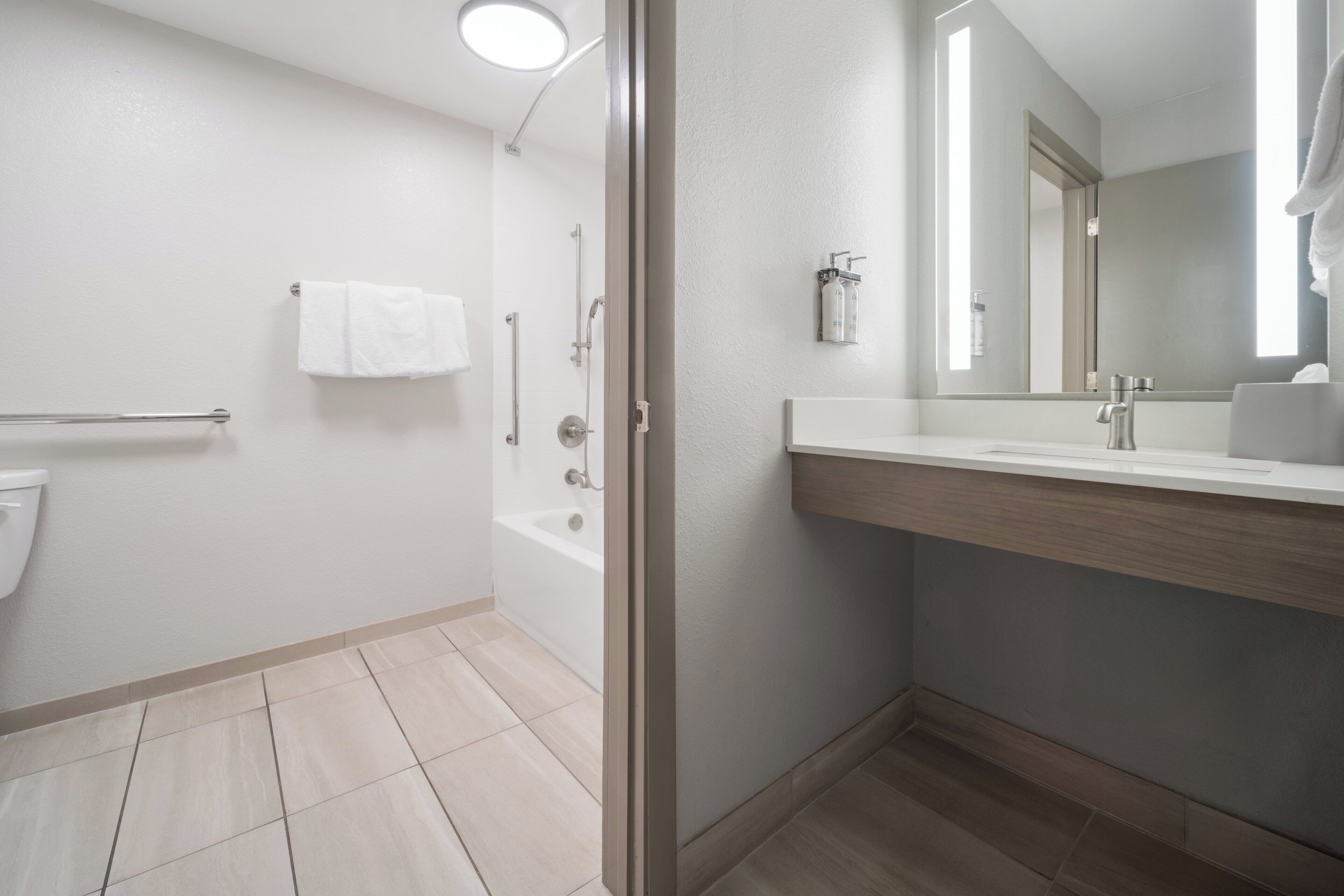 Standard Room, 2 Queen Beds, Balcony | Premium bedding, in-room safe, desk, blackout drapes