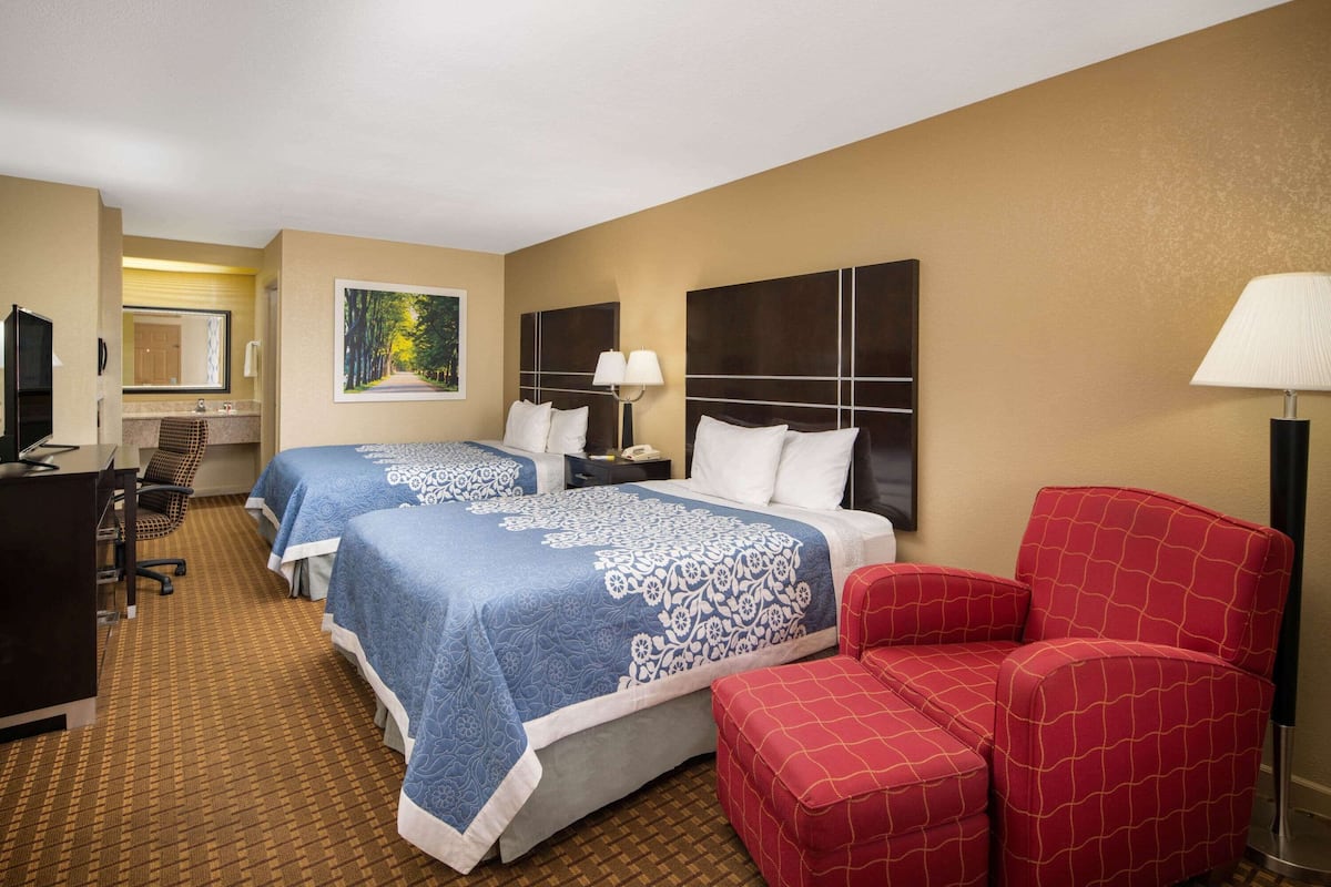 Standard Room, 2 Queen Beds, Smoking | Premium bedding, desk, blackout drapes, iron/ironing board