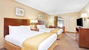 Bureau, fer et planche à repasser, lits bébé (gratuits)