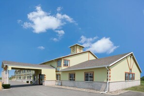 In-room safe, desk, iron/ironing board, free cots/infant beds