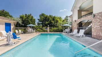 Seasonal outdoor pool