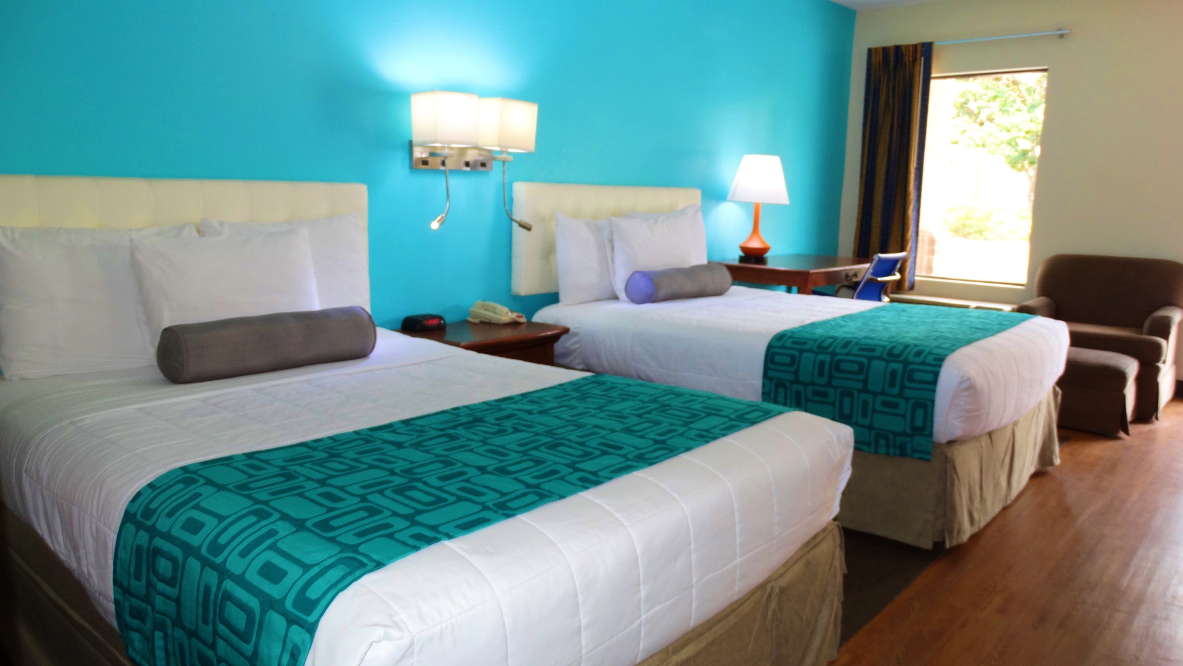 Photo - Howard Johnson by Wyndham Savannah GA