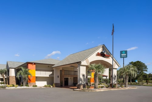 Howard Johnson by Wyndham Savannah GA