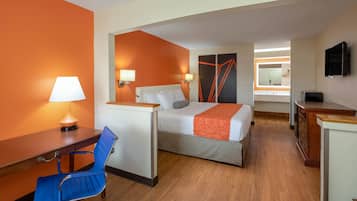 Room, 1 King Bed, Non Smoking | Desk, soundproofing, iron/ironing board, rollaway beds