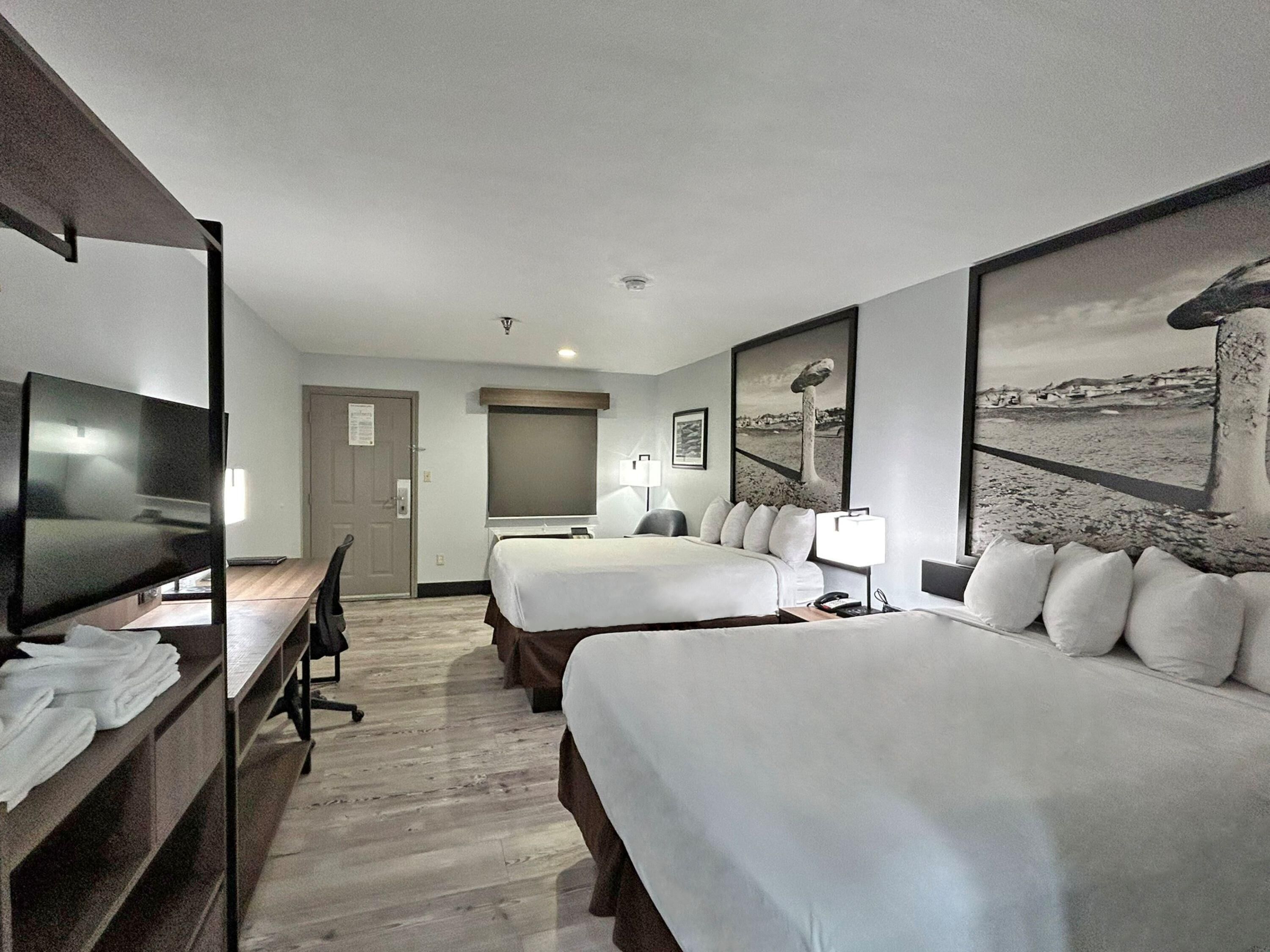 Premium bedding, pillowtop beds, in-room safe, desk