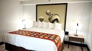 Standard-Apartment, 1 King-Bett, Nichtraucher, Küche (with Sofabed, Full Kitchen) | Hochwertige Bettwaren, Pillowtop-Betten, Zimmersafe, Schreibtisch