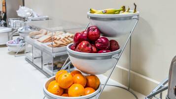 Free daily continental breakfast