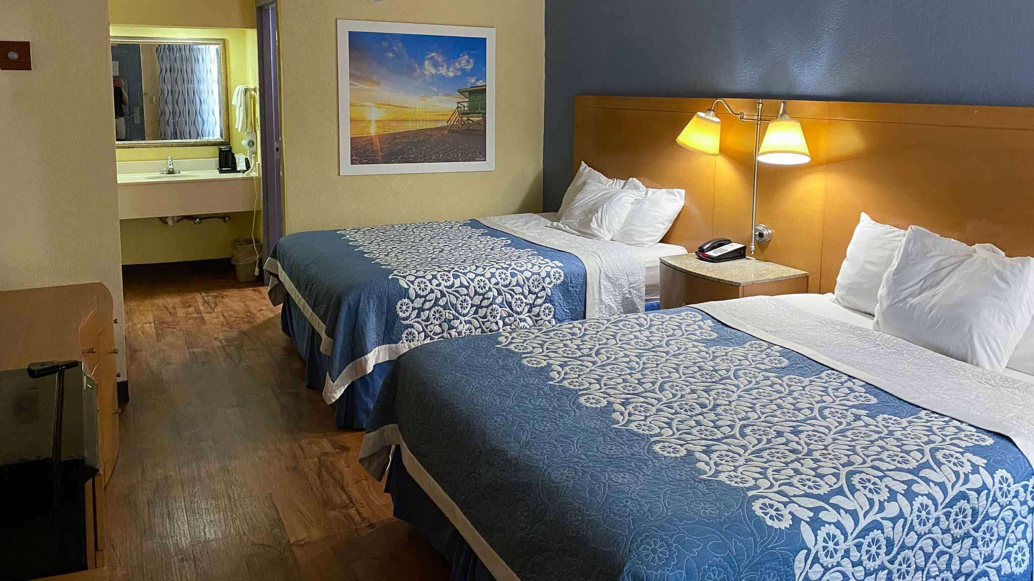 Photo - Motel 6 Savannah GA Gateway & I95